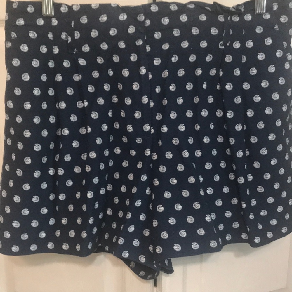 Shorts ruffle waist with elastic back